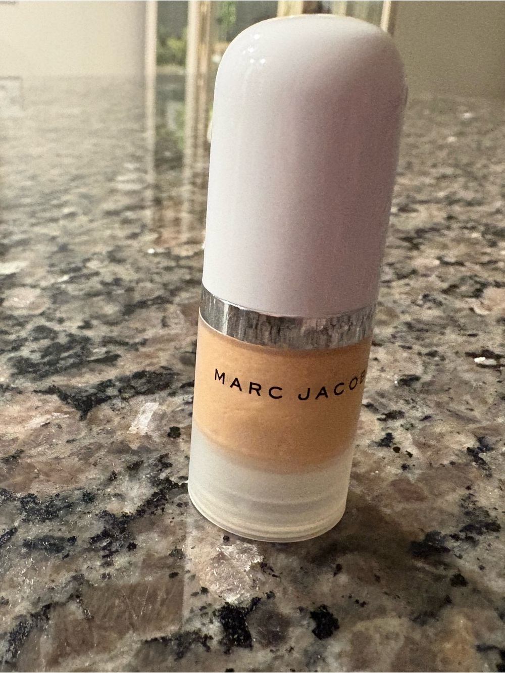 Marc Jacobs Dew Drops